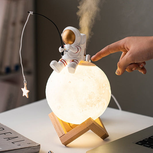 Astronaut On Moon Night Light Humidifier